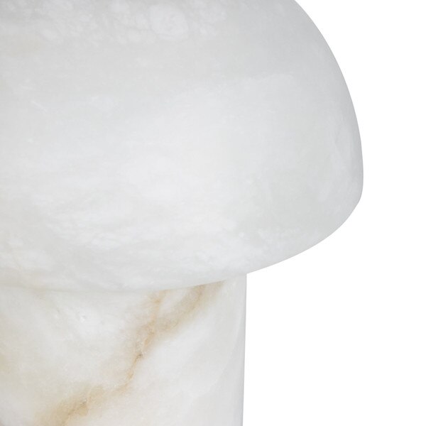 Bonnie Alabaster Uplight Macro 4